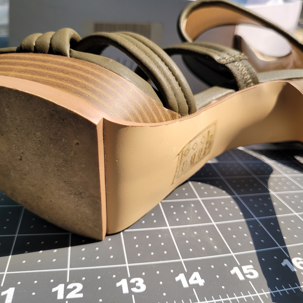 Sophia & Lee Olive Heeled Shoes with Interlaced Straps - Picture 7 of 11